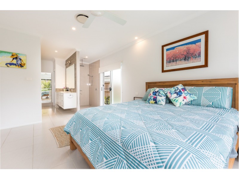 18 The Drive, Yamba NSW 2464