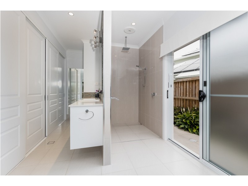 18 The Drive, Yamba NSW 2464