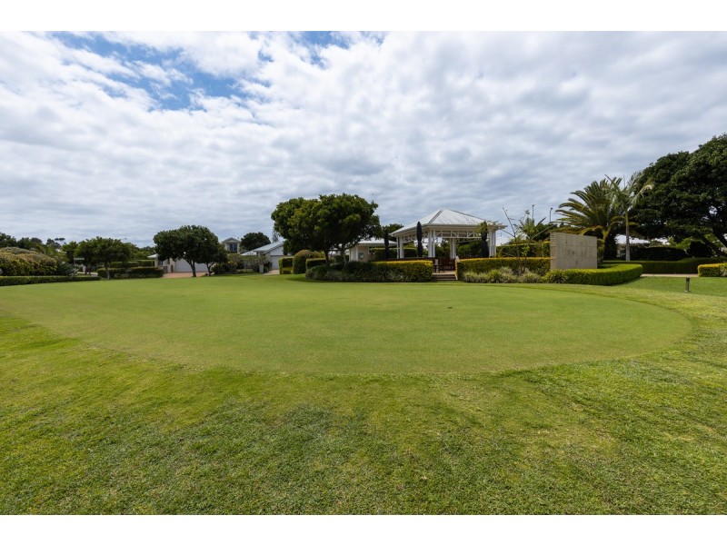 18 The Drive, Yamba NSW 2464