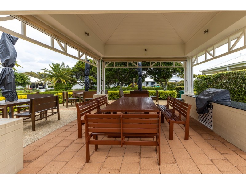 18 The Drive, Yamba NSW 2464