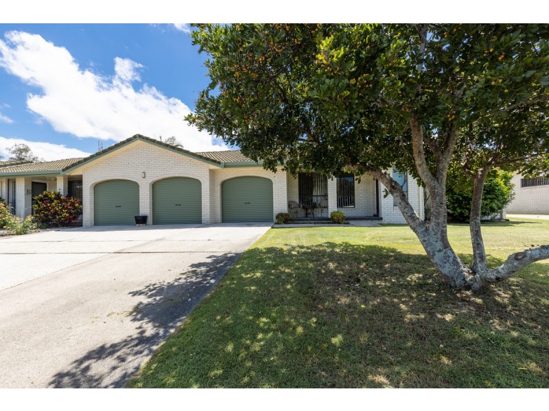 8/1-5 Osprey Drive, Yamba NSW 2464