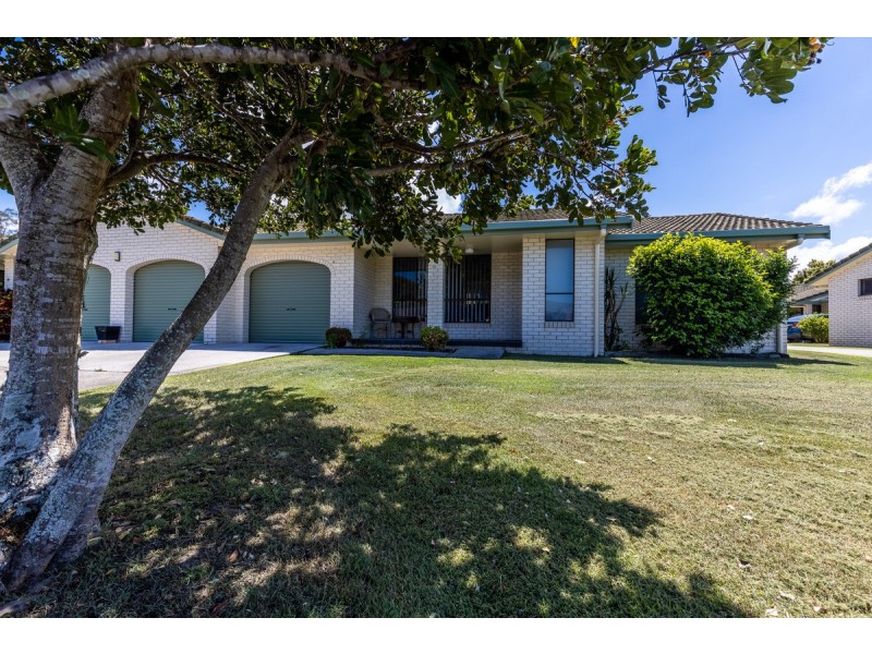 8/1-5 Osprey Drive, Yamba NSW 2464