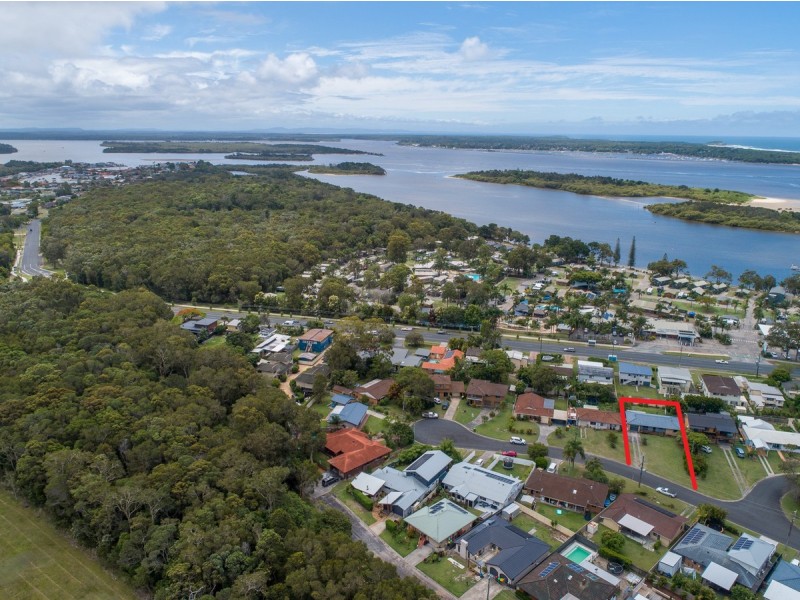 44 Coonawarra Court, Yamba NSW 2464