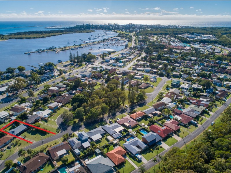 44 Coonawarra Court, Yamba NSW 2464