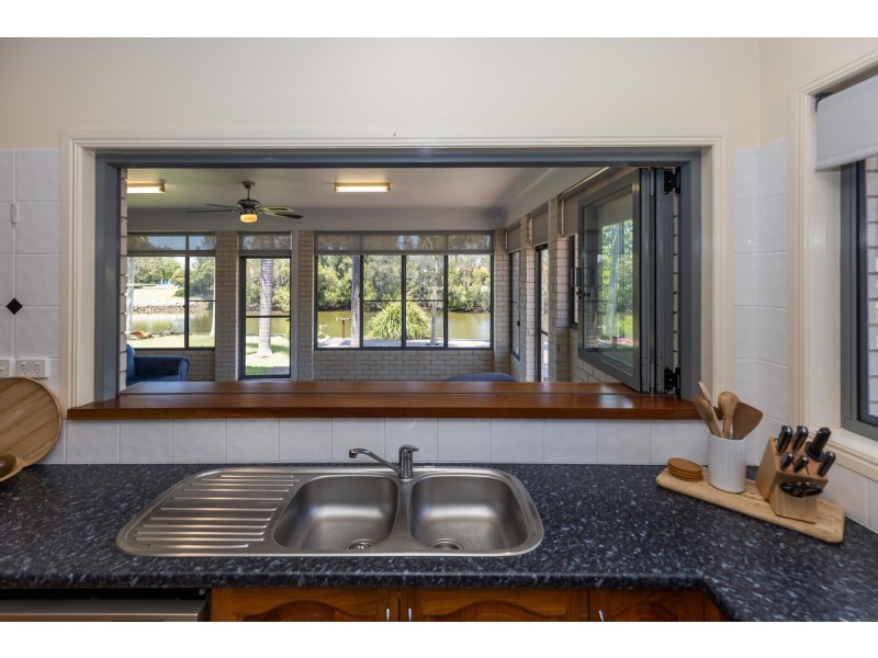 3 Newport Island Circuit, Yamba NSW 2464