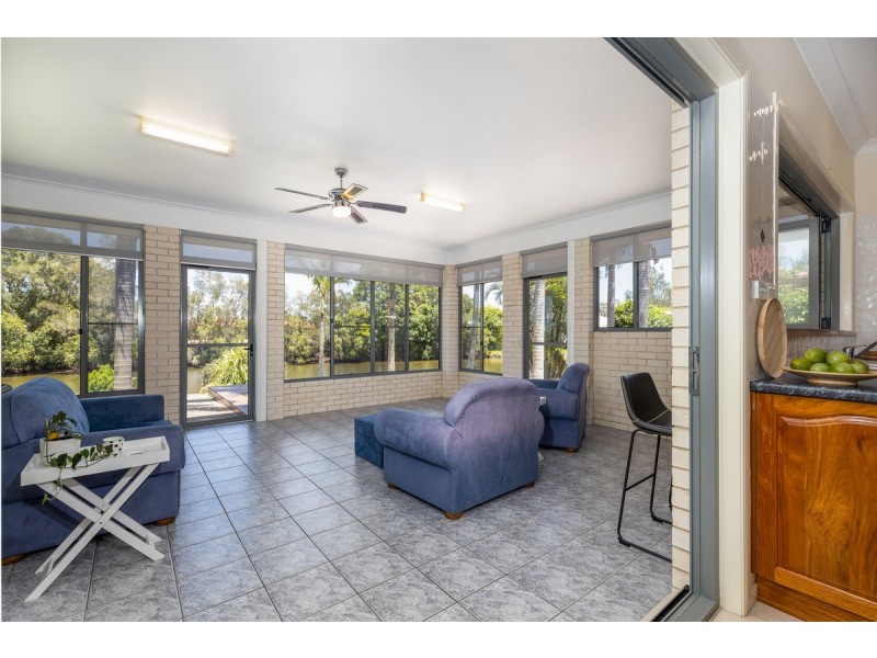 3 Newport Island Circuit, Yamba NSW 2464