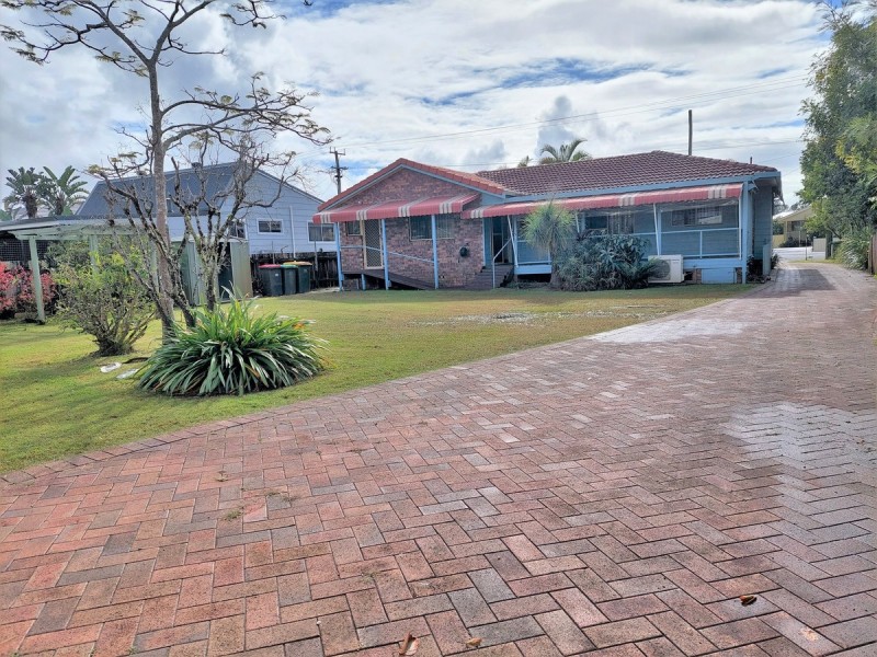 224 Yamba Road, Yamba NSW 2464