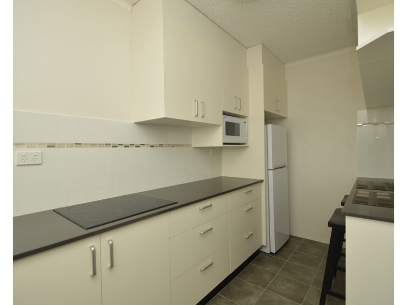 6/8-10 High Street, Yamba NSW 2464