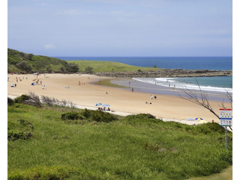 224/22 Carrs Drive, Yamba NSW 2464