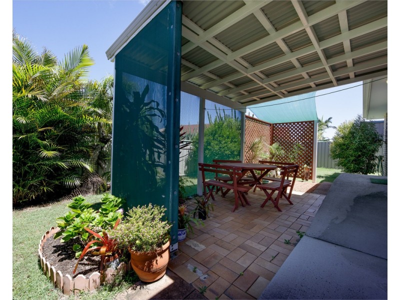 2/5 Willow Way, Yamba NSW 2464