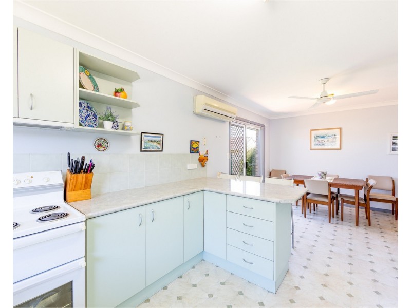 2/5 Willow Way, Yamba NSW 2464