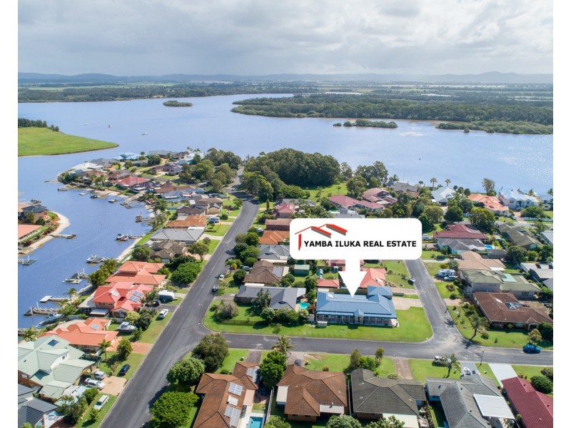 70 Palm Tce, Yamba NSW 2464