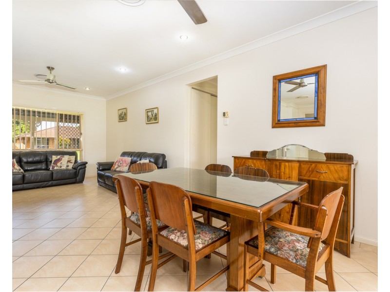 70 Palm Tce, Yamba NSW 2464