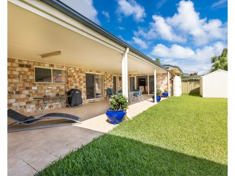 70 Palm Tce, Yamba NSW 2464