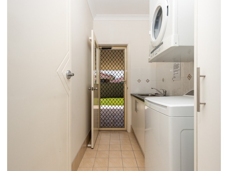 70 Palm Tce, Yamba NSW 2464