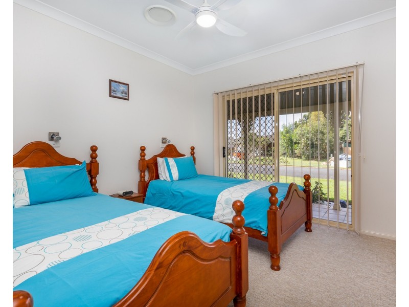 70 Palm Tce, Yamba NSW 2464