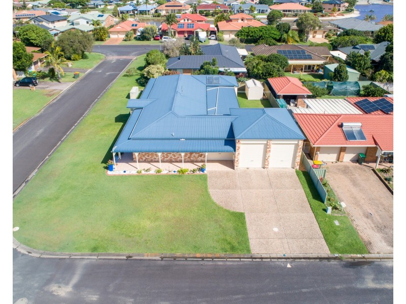 70 Palm Tce, Yamba NSW 2464