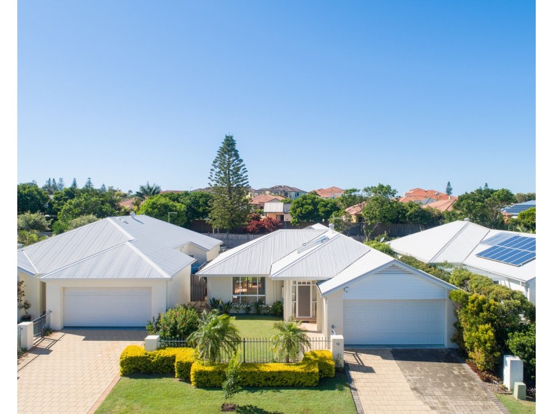 72 The Drive, Yamba NSW 2464