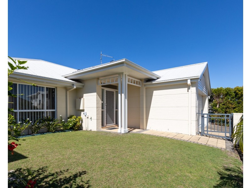 72 The Drive, Yamba NSW 2464