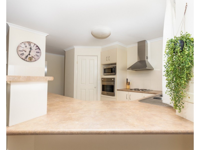 17 Harold Tory Drive, Yamba NSW 2464