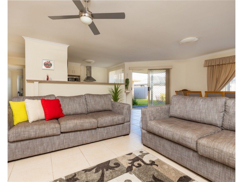 17 Harold Tory Drive, Yamba NSW 2464
