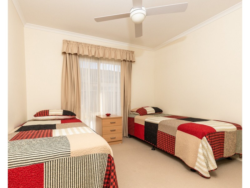 17 Harold Tory Drive, Yamba NSW 2464