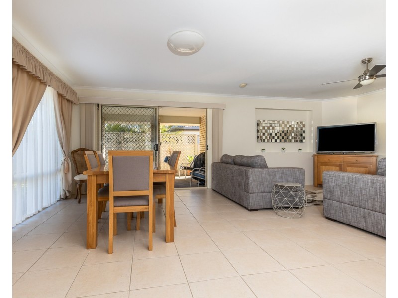 17 Harold Tory Drive, Yamba NSW 2464