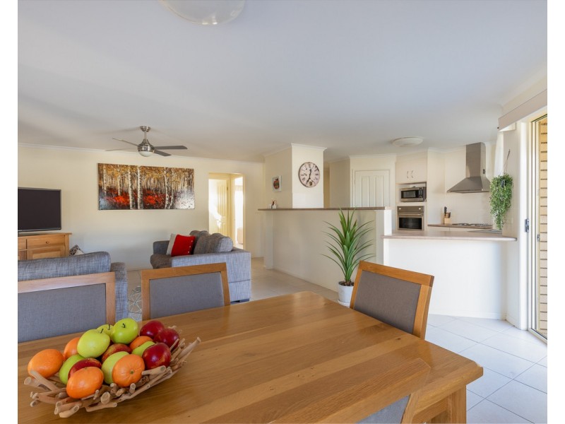 17 Harold Tory Drive, Yamba NSW 2464