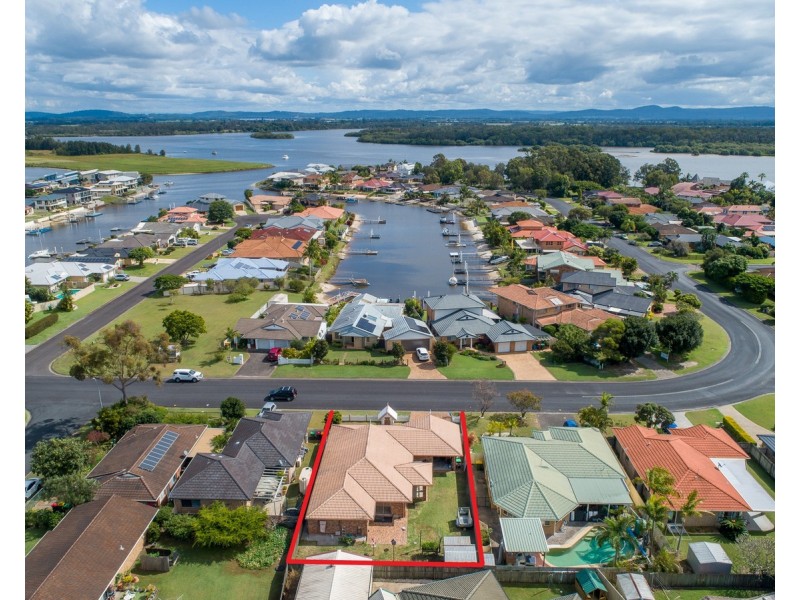 6 Witonga Drive, Yamba NSW 2464