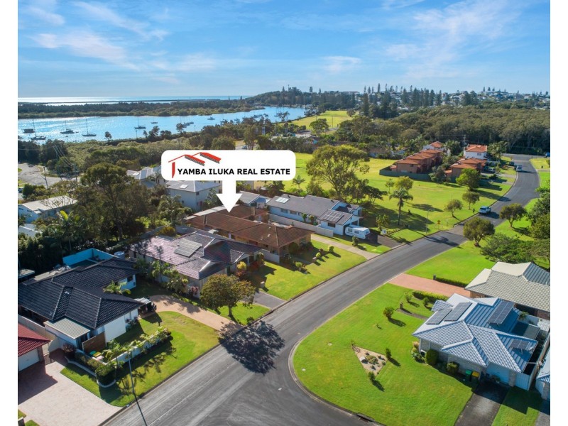 2/9 Urara Street, Yamba NSW 2464