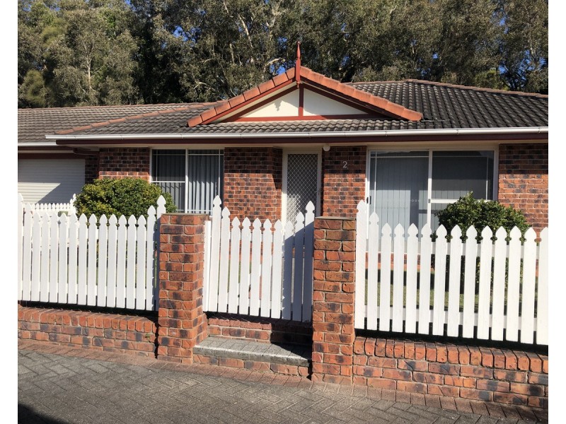 2/9 Freeburn Street, Yamba NSW 2464
