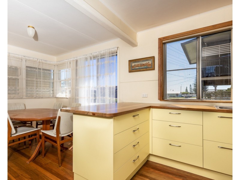 6 Golding Street, Yamba NSW 2464