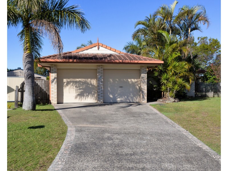 7 Plover Close, Yamba NSW 2464