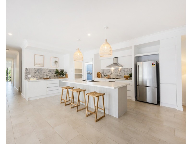 32 The Drive, Yamba NSW 2464