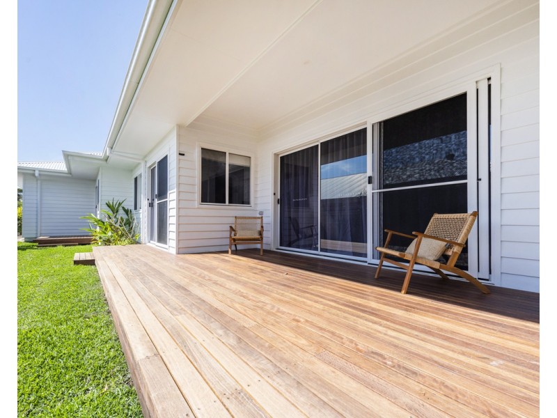 32 The Drive, Yamba NSW 2464