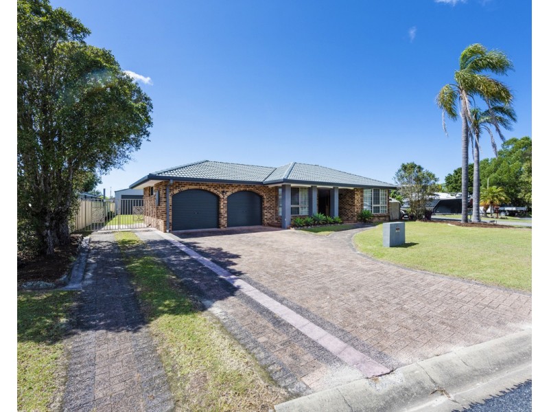 27 Abelia Avenue, Yamba NSW 2464