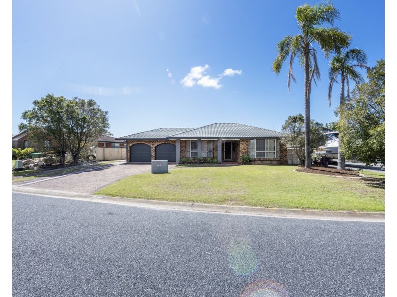 27 Abelia Avenue, Yamba NSW 2464
