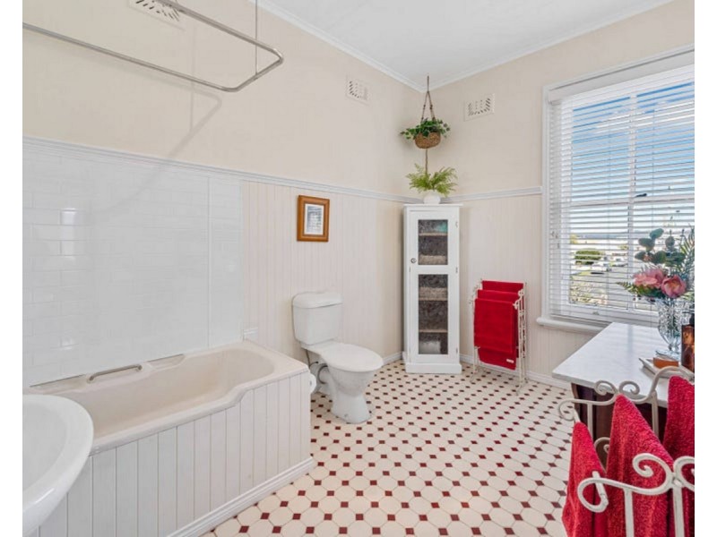 2B Howard Street, Maclean NSW 2463