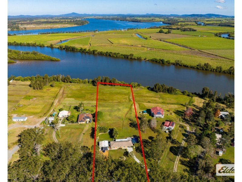 84 Adams Street, Woombah NSW 2469