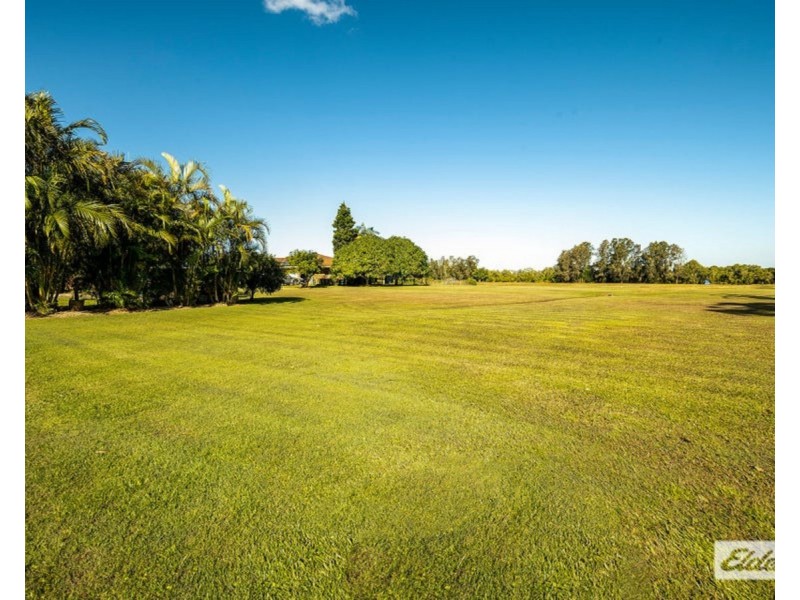 84 Adams Street, Woombah NSW 2469