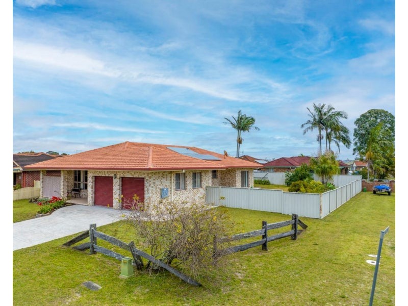 20 Wattle Drive, Yamba NSW 2464