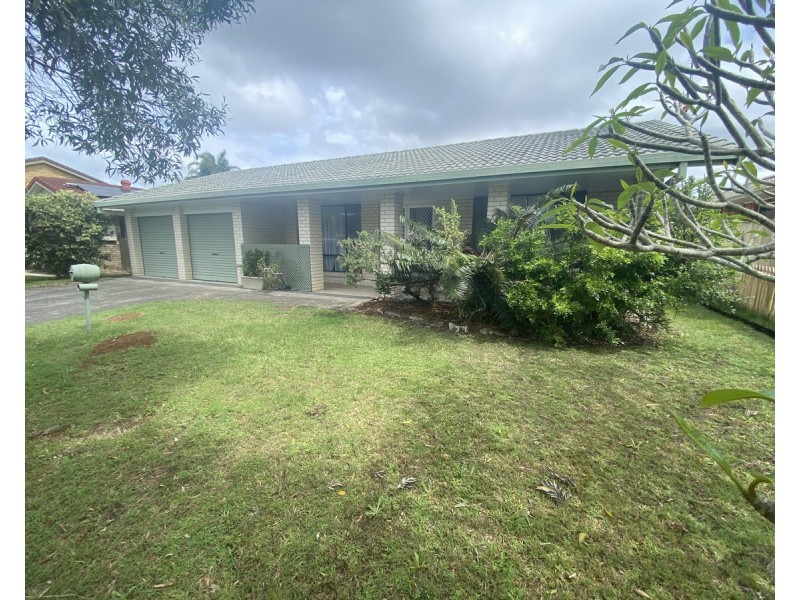 5 The Mainbrace, Yamba NSW 2464
