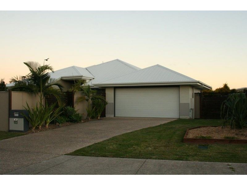 1 White Cedar Drive, Meridan Plains QLD 4551