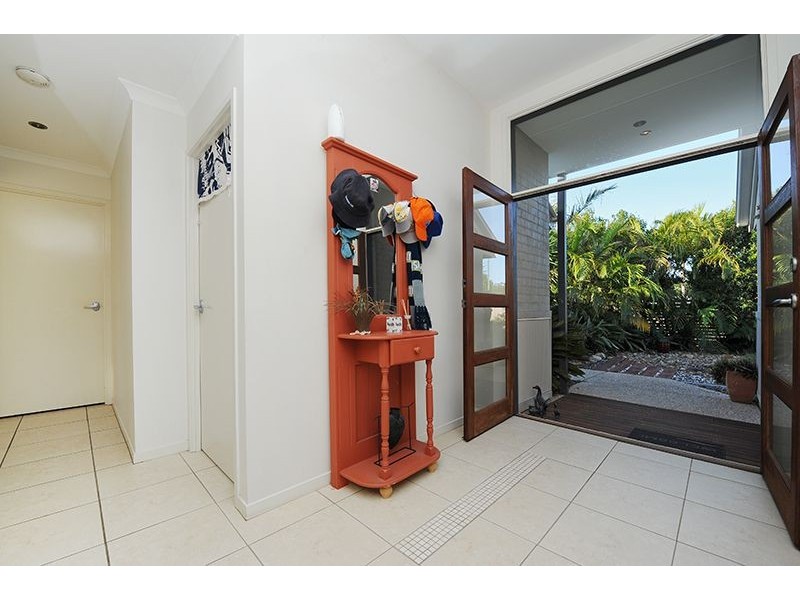 1 White Cedar Drive, Meridan Plains QLD 4551