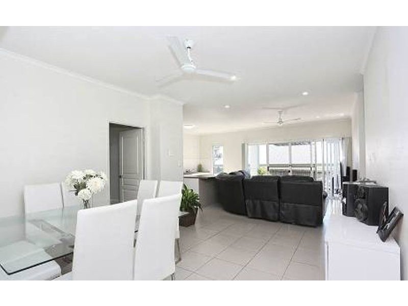 35 Kurrajong Crescent, Meridan Plains QLD 4551