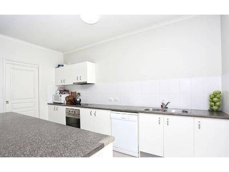 35 Kurrajong Crescent, Meridan Plains QLD 4551