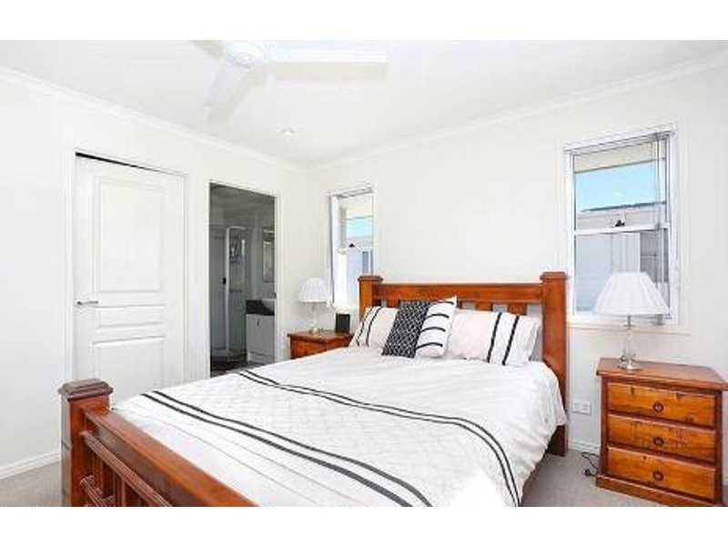 35 Kurrajong Crescent, Meridan Plains QLD 4551