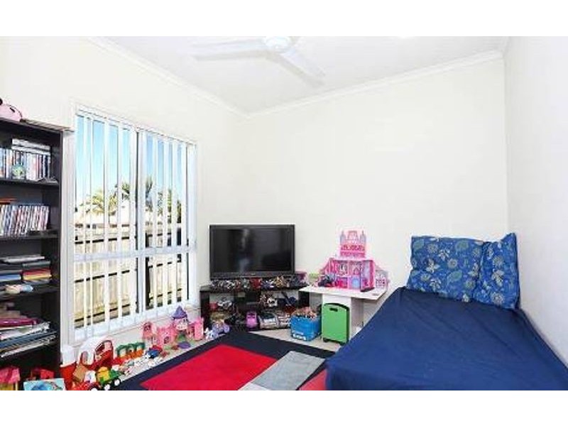 35 Kurrajong Crescent, Meridan Plains QLD 4551