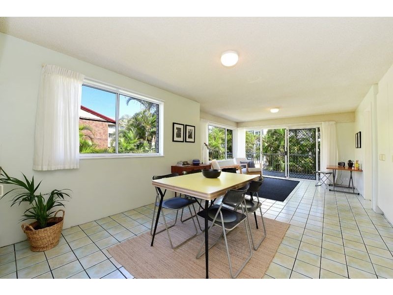 1/7 Queen Street, Moffat Beach QLD 4551