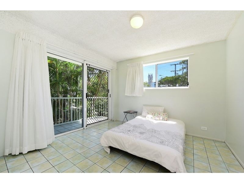 1/7 Queen Street, Moffat Beach QLD 4551